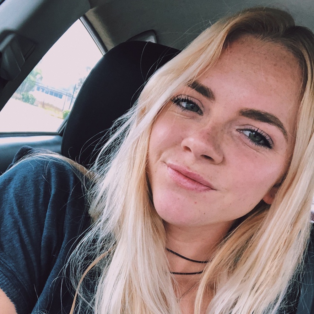 Meet your Posher, Zoë